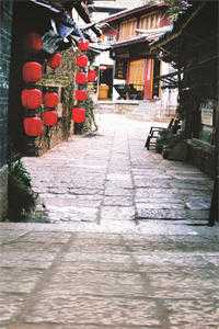对镜贴花黄无删减版