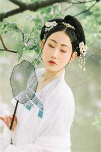 琉璃李念安的小说未婚妻拿我祭天换命，我以身祭剑，屠尽众神免费阅读