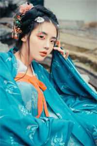 因爱成殇：我被女友做成了美人宴无删减版