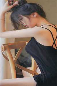 被蠢笨未婚妻的男友打伤后，她遭天谴了好书