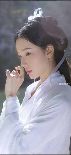 嫁给闺蜜的豪门前夫爆火全网
