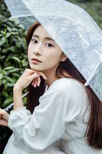 吸血鬼女友养了小白脸后，我听从弹幕，弃她而去笔趣阁