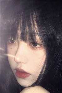 订婚后，未婚夫把我扔在了马路中央畅销