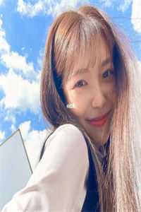 婚礼当天真千金被小三，假千金得逞后装富未婚夫悔疯了免费