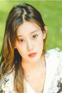 老公用身体帮性瘾女学生治病后，我转身嫁给绝嗣首富广告