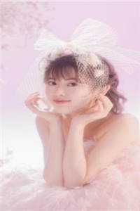房车被影帝老公送给小花后，我让他重回十八线篇章
