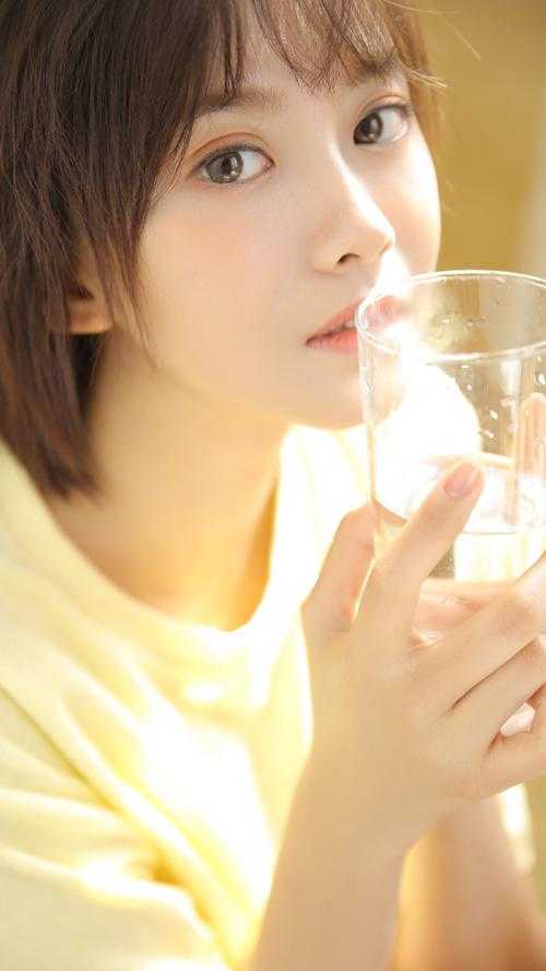 老婆陪小助理回村后，我放手了后续