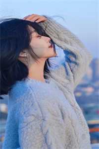 逆光中前行热门