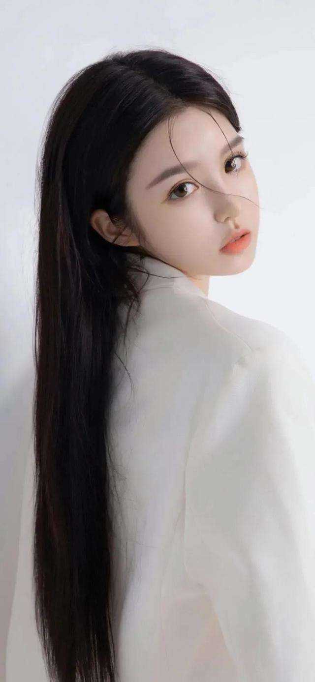 装穷男金丝雀深夜连线，身为情感主播的我杀疯了未删节